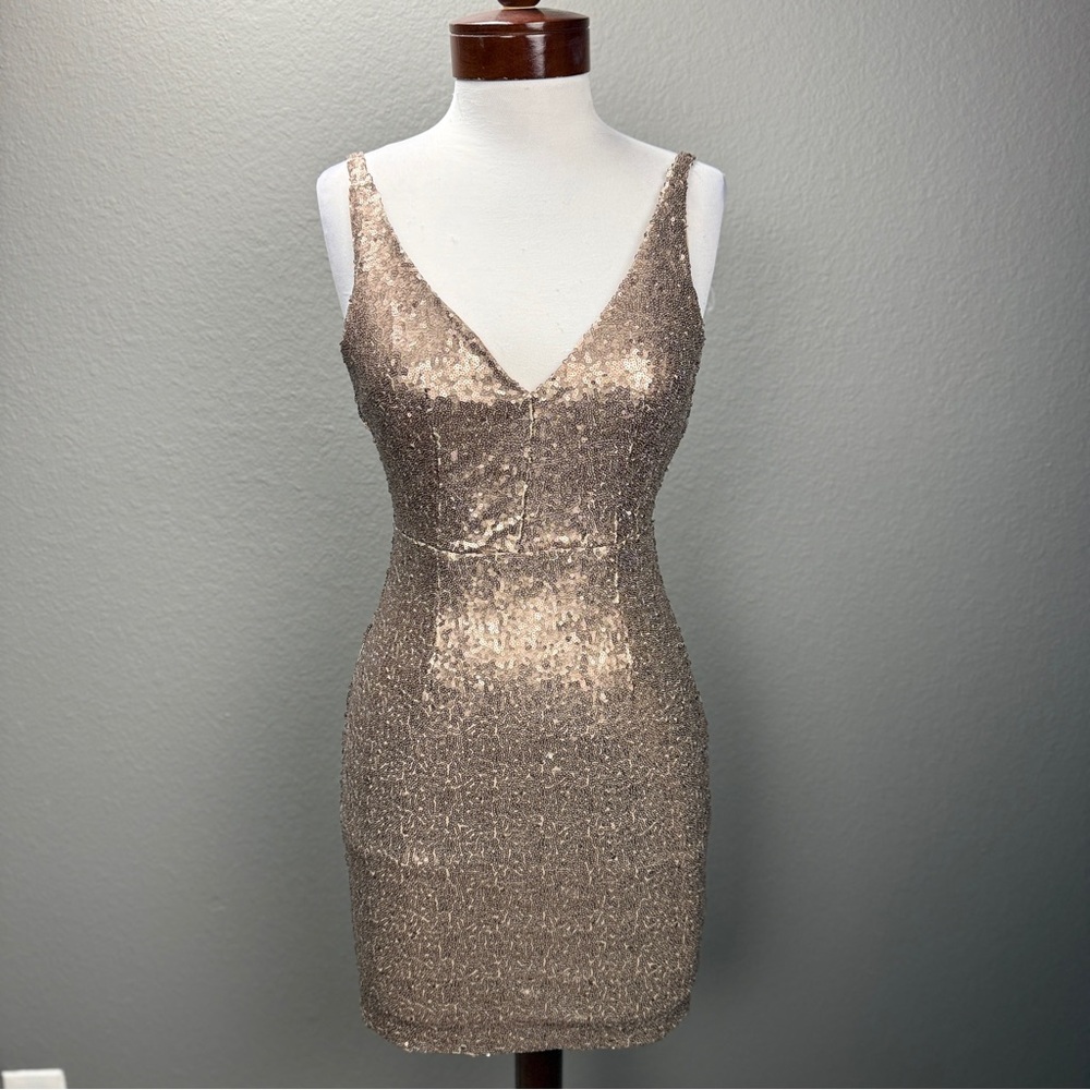 Lulus Champagne Showers Matte bronze Sequin Bodycon Dress Sz XS Party evening